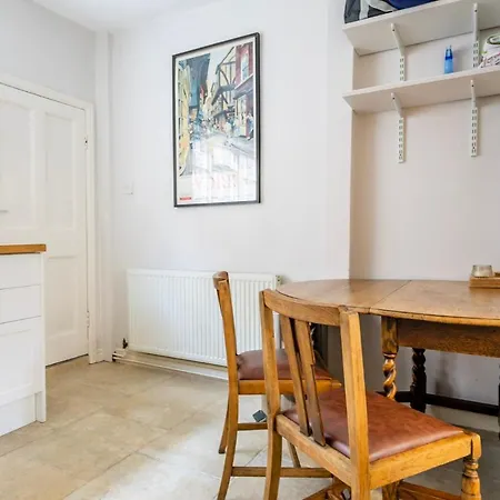 Apartament 6 Monkbar Court York